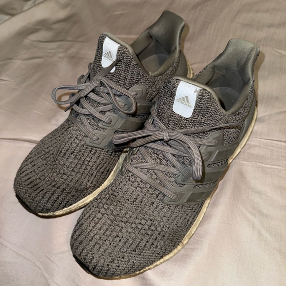 Adidas Ultraboost Primeblue size 11D - Picture 5 of 5